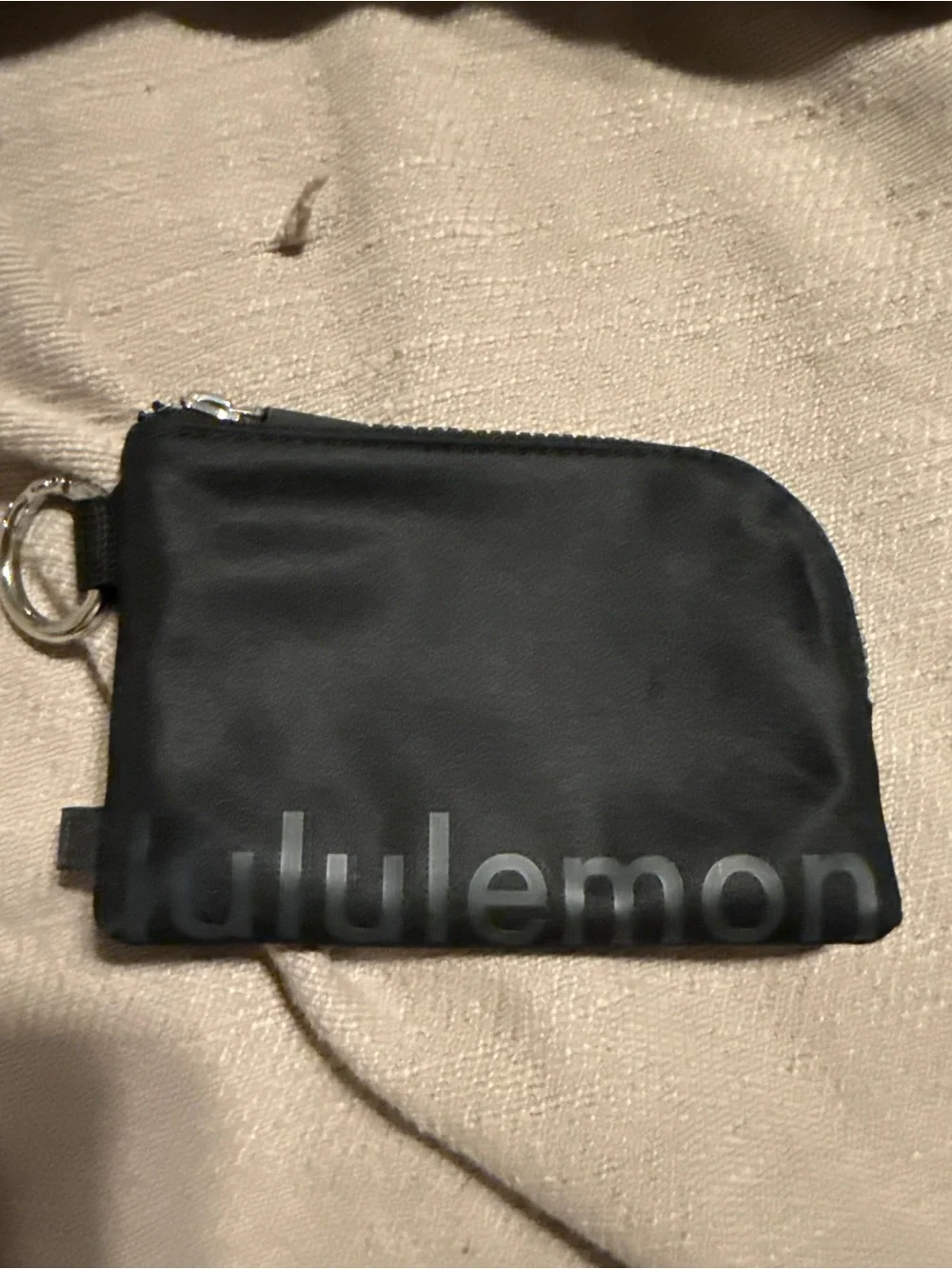 Lululemon Clippable Card Pouch Black Wallet Keychain Coin Purse Zipper Pouch